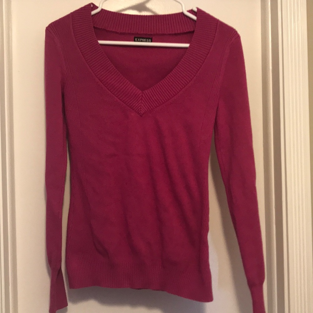 V neck sweater
